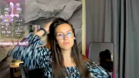 Snapshot of asti_bubbles chatting on 23, 7, 2026 Asti online show from 23, 7, 2026