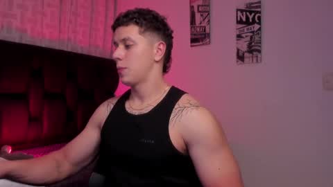 Snapshot of astonhills chatting on 27, 9, 2025 astonhills online show from 27, 9, 2025