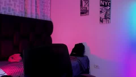 Snapshot of astonhills chatting on 11, 10, 2025 astonhills online show from 11, 10, 2025