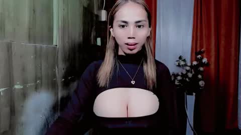 Snapshot of astrid_khalifa chatting on 1, 10, 2025 Astrid online show from 1, 10, 2025