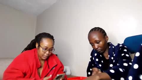 atara_seren online show from 6, 5, 2026