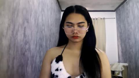 atashakendall online show from 15, 3, 2026