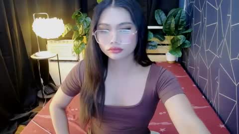 atashakendall online show from 21, 4, 2026