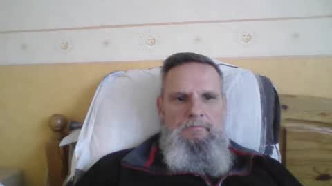 Snapshot of atatanka chatting on 4, 12, 2025 atatanka online show from 4, 12, 2025