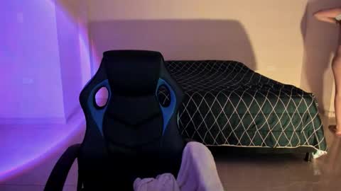 atenas online show from 17, 9, 2025