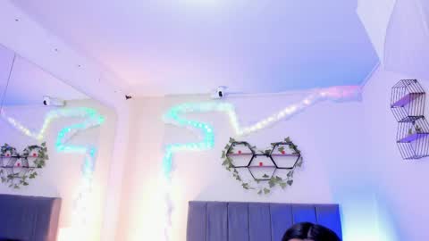 ateneaaa_ online show from 6, 5, 2026