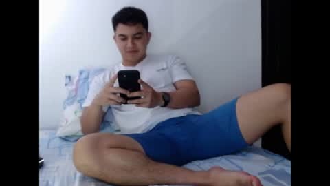 Snapshot of athleticboy2026 chatting on 4, 10, 2025 Robin online show from 4, 10, 2025