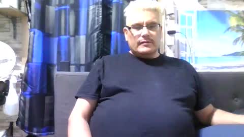 Snapshot of atr2424 chatting on 11, 3, 2025 A online show from 11, 3, 2025