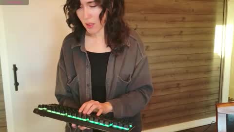 audradeer online show from 21, 10, 2025