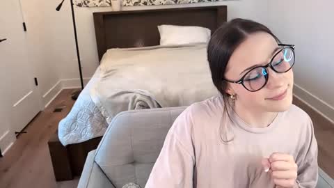 Miss Audrey online show from 26, 1, 2025