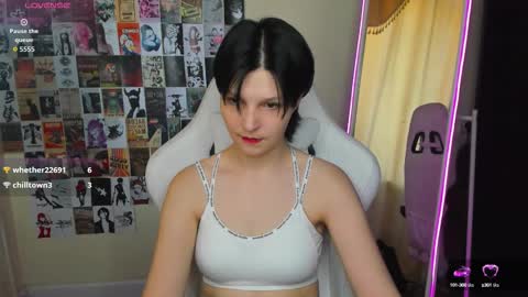 Snapshot of audreyykim chatting on 10, 9, 2025 Audrey online show from 10, 9, 2025