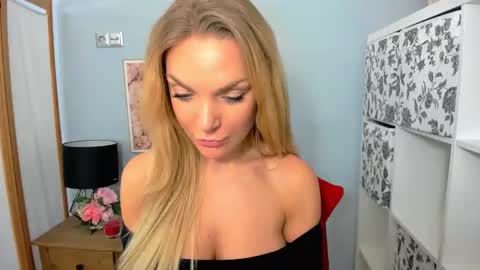 AulloraSensual online show from 16, 12, 2024