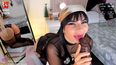 Snapshot of aura_moon chatting on 1, 1, 2025 Hello I am Marcela follow me on my instagram aura moon11 online show from 1, 1, 2025