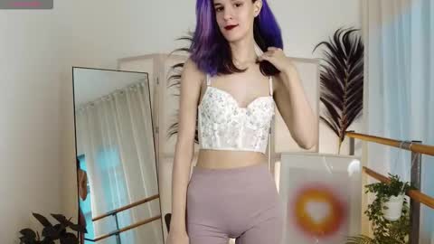 Snapshot of auralana chatting on 25, 11, 2025 Lana online show from 25, 11, 2025