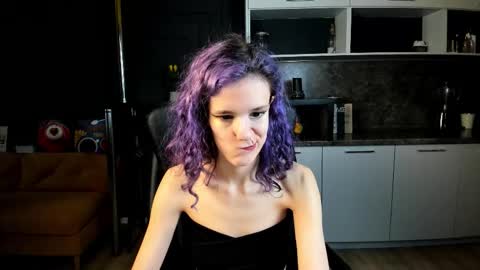 Snapshot of auralana chatting on 17, 12, 2025 Lana online show from 17, 12, 2025