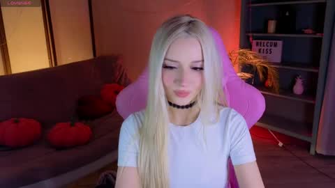 Snapshot of aurasanrise chatting on 6, 4, 2026 Aura online show from 6, 4, 2026