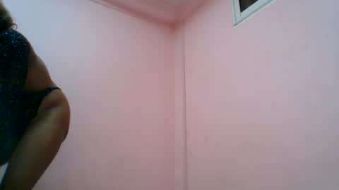 Snapshot of aurelia107 chatting on 7, 7, 2026 aurelia107 online show from 7, 7, 2026
