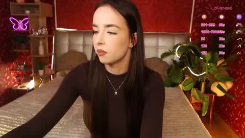 Snapshot of aurora_aksness chatting on 2, 2, 2025 Aurora online show from 2, 2, 2025