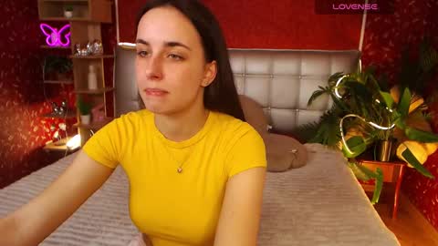 Snapshot of aurora_aksness chatting on 3, 3, 2025 Aurora online show from 3, 3, 2025