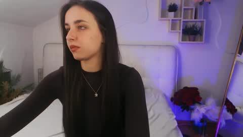 Snapshot of aurora_aksness chatting on 10, 3, 2025 Aurora online show from 10, 3, 2025