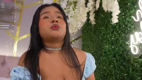 aurora_cruz online show from 5, 8, 2026