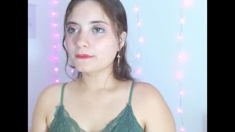 Snapshot of aurora_lenovic chatting on 4, 1, 2025 aurora_lenovic online show from 4, 1, 2025
