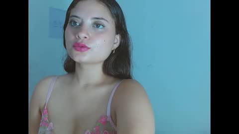 Snapshot of aurora_lenovic chatting on 1, 3, 2025 aurora_lenovic online show from 1, 3, 2025