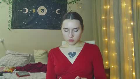 Snapshot of aurora_worker chatting on 8, 1, 2025 Aurora online show from 8, 1, 2025