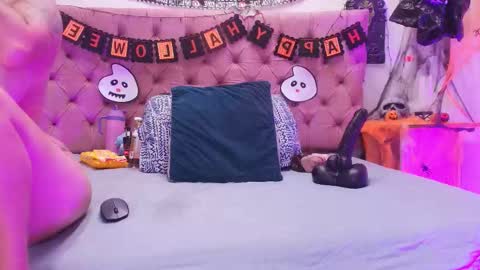 auroraa_miller online show from 26, 10, 2025