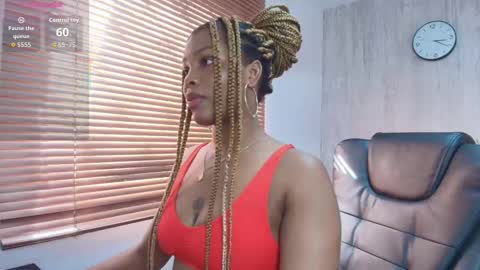 Snapshot of aurorabrow chatting on 11, 9, 2025 Ariana online show from 11, 9, 2025