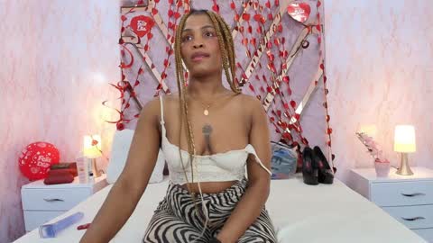 Snapshot of aurorabrow chatting on 18, 9, 2025 Ariana online show from 18, 9, 2025