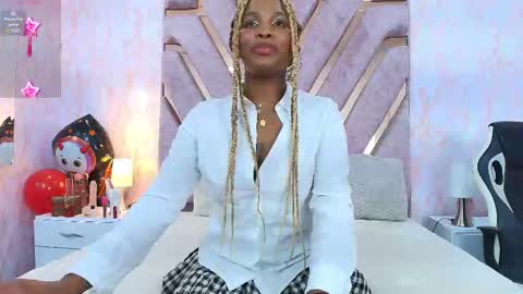 Snapshot of aurorabrow chatting on 31, 10, 2025 Ariana online show from 31, 10, 2025