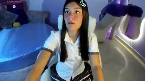 Snapshot of auroracute2 chatting on 15, 9, 2025 auroracute2 online show from 15, 9, 2025