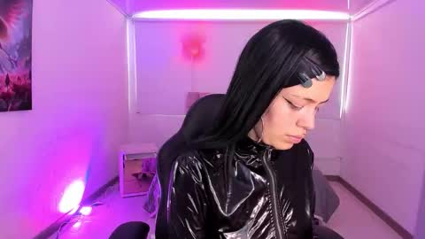 Aurora Diaz online show from 4, 11, 2025