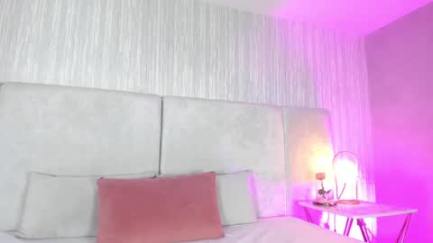 ...  ... online show from 31, 1, 2025