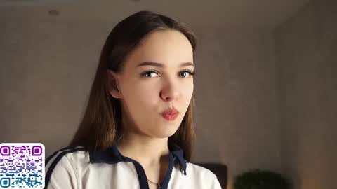 Snapshot of auroralowen chatting on 20, 6, 2026 Aurora online show from 20, 6, 2026