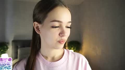 Snapshot of auroralowen chatting on 28, 6, 2026 Aurora online show from 28, 6, 2026