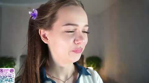 Snapshot of auroralowen chatting on 10, 7, 2026 Aurora online show from 10, 7, 2026