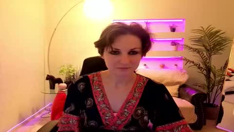 Aurora online show from 19, 11, 2025