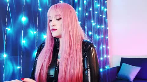 Aurora online show from 5, 3, 2025