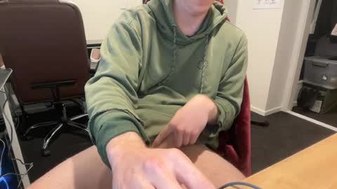 Snapshot of aussiedill_1 chatting on 11, 7, 2026 aussiedill_1 online show from 11, 7, 2026