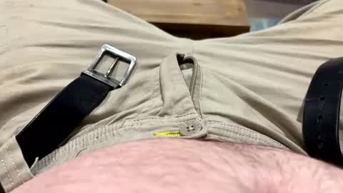 Snapshot of aussieguy1584 chatting on 12, 1, 2026 aussieguy1584 online show from 12, 1, 2026