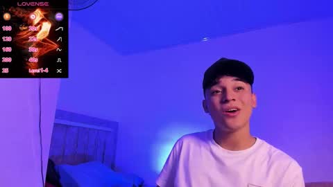 Snapshot of austin_cardieff_ chatting on 22, 10, 2025 Austin online show from 22, 10, 2025