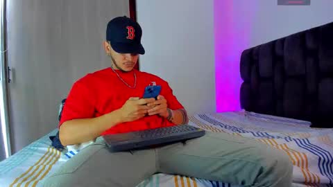 A online show from 21, 12, 2025