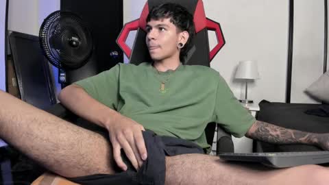 Snapshot of austin_falcon chatting on 18, 2, 2025 Austin online show from 18, 2, 2025