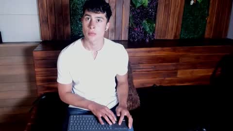 Snapshot of austinjones_ chatting on 18, 1, 2026 Austin online show from 18, 1, 2026