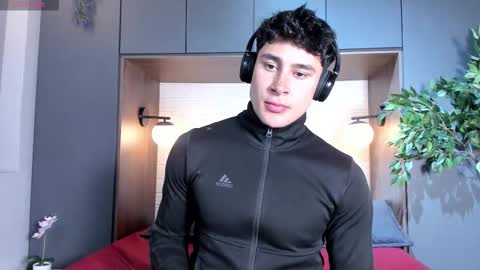 Snapshot of austinjones_ chatting on 4, 2, 2026 Austin online show from 4, 2, 2026