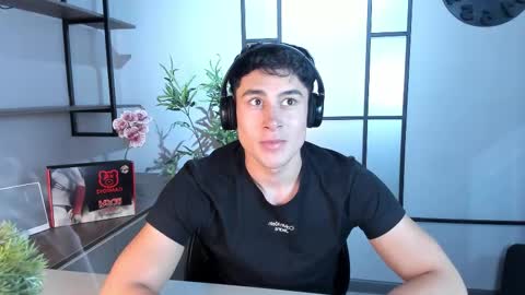 Snapshot of austinjones_ chatting on 14, 2, 2026 Austin online show from 14, 2, 2026