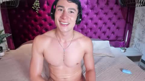 Snapshot of austinjones_ chatting on 19, 2, 2026 Austin online show from 19, 2, 2026