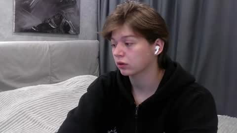 ausxuw online show from 23, 9, 2025